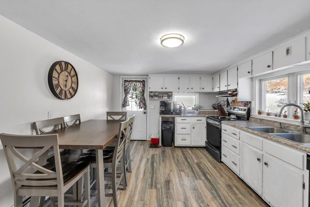 6 Hillside Ave, North Brookfield, MA 01535