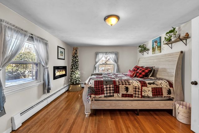 6 Hillside Ave, North Brookfield, MA 01535