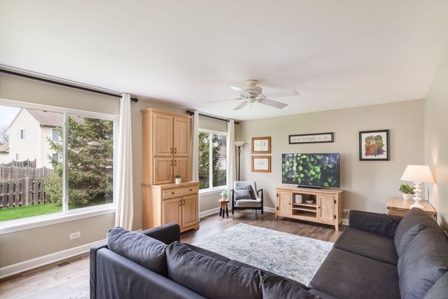 34250 N Wineberry Lane, Round Lake, IL 60073