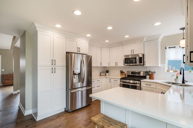 34250 N Wineberry Lane, Round Lake, IL 60073