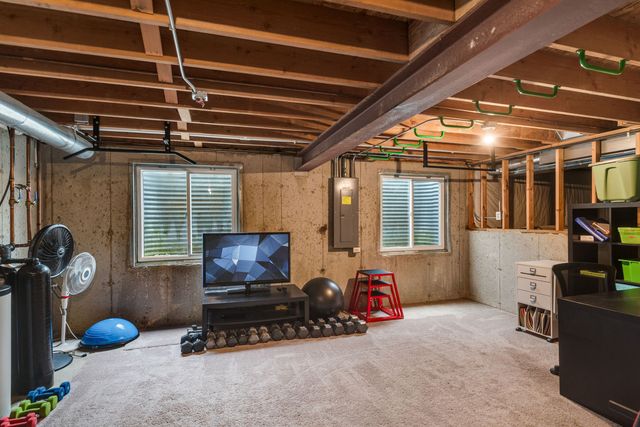 34250 N Wineberry Lane, Round Lake, IL 60073