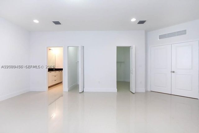 15505 SW 12th Ter 0, Miami, FL 33194