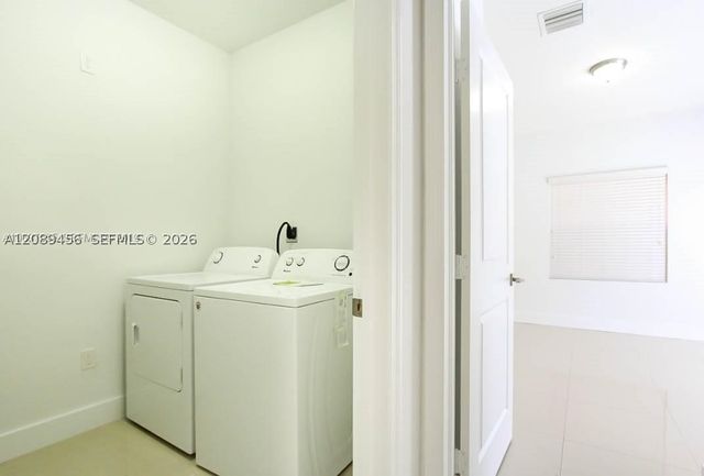 15505 SW 12th Ter 0, Miami, FL 33194