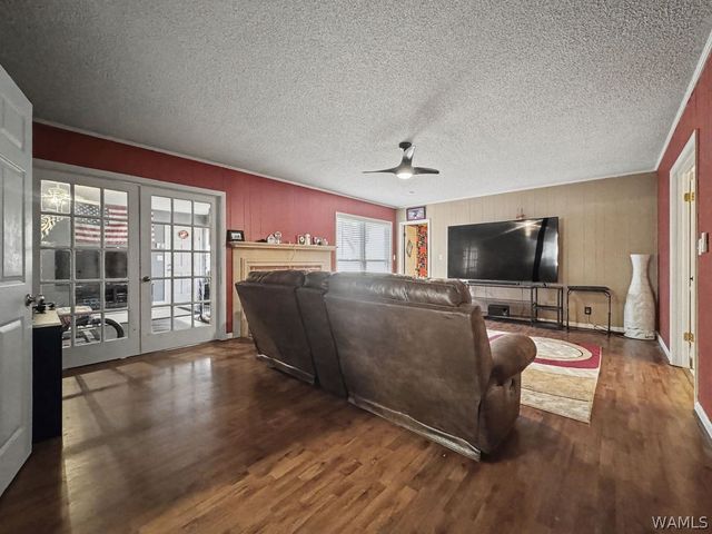 220 4th Street SE, Aliceville, AL 35442