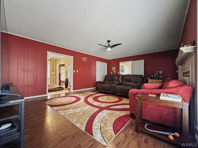 220 4th Street SE, Aliceville, AL 35442