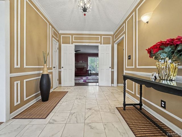 220 4th Street SE, Aliceville, AL 35442