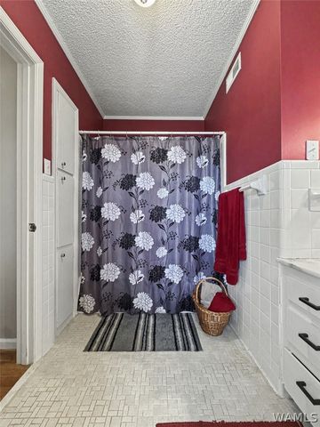 220 4th Street SE, Aliceville, AL 35442