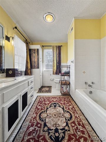 220 4th Street SE, Aliceville, AL 35442