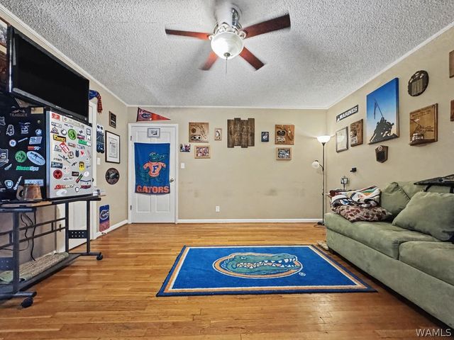 220 4th Street SE, Aliceville, AL 35442