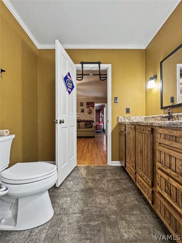 220 4th Street SE, Aliceville, AL 35442