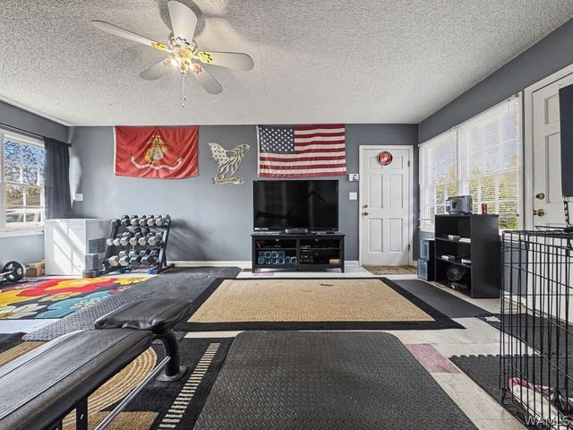 220 4th Street SE, Aliceville, AL 35442