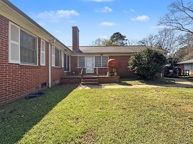 220 4th Street SE, Aliceville, AL 35442