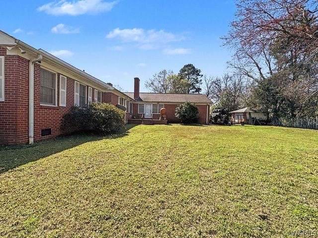 220 4th Street SE, Aliceville, AL 35442