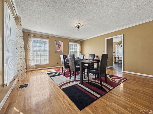 220 4th Street SE, Aliceville, AL 35442