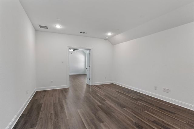 724 Landing LN, Leander, TX 78641
