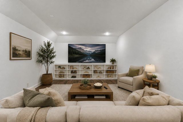 724 Landing LN, Leander, TX 78641
