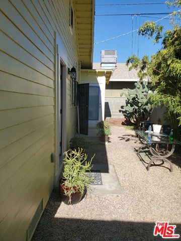 2666 Cimarron Street, Los Angeles, CA 90018