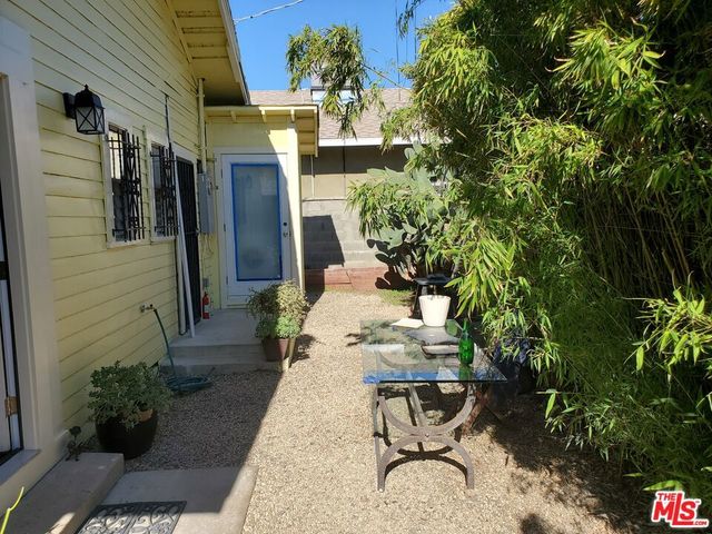 2666 Cimarron Street, Los Angeles, CA 90018