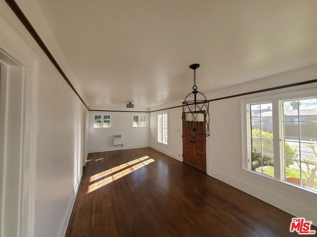 2666 Cimarron Street, Los Angeles, CA 90018