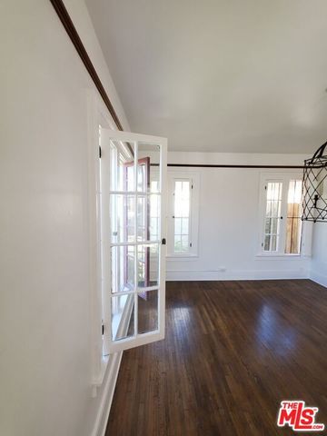 2666 Cimarron Street, Los Angeles, CA 90018