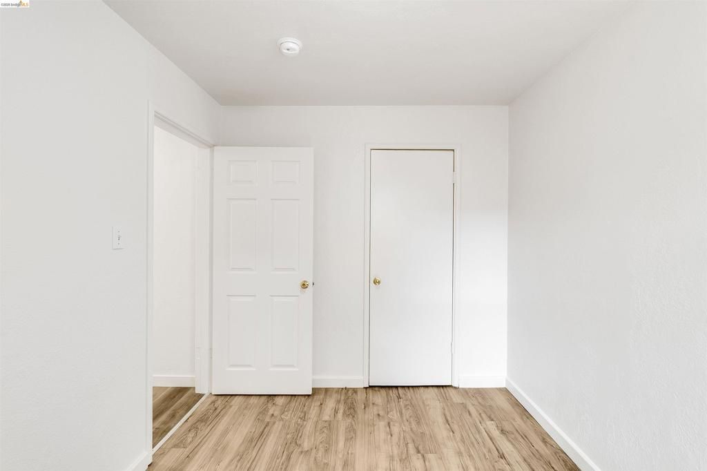 Image 26 of property listing at 826 Benicia Rd, Vallejo, CA 94591