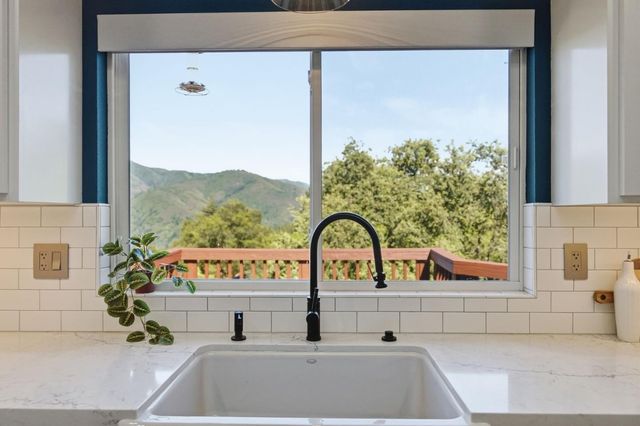21546 Alma Court, Los Gatos, CA 95033