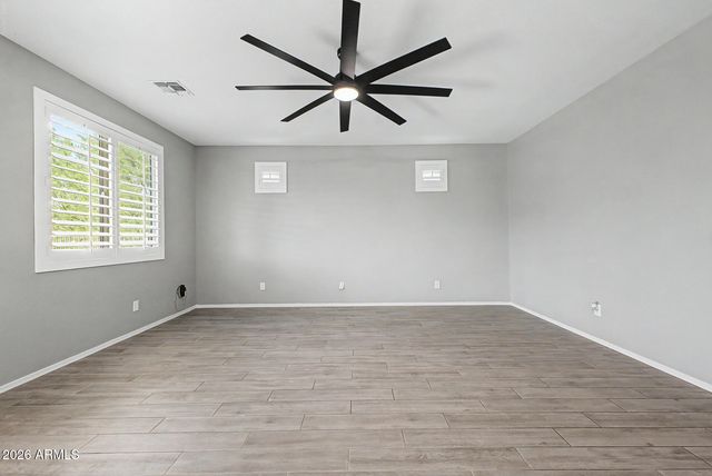18040 W LOUISE Drive, Surprise, AZ 85387