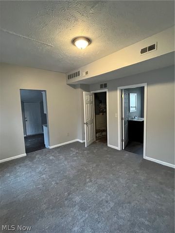 7728 Elton Avenue, Cleveland, OH 44102