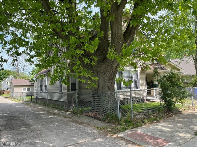 7728 Elton Avenue, Cleveland, OH 44102