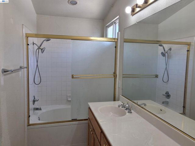378 Alvarado St, San Leandro, CA 94577