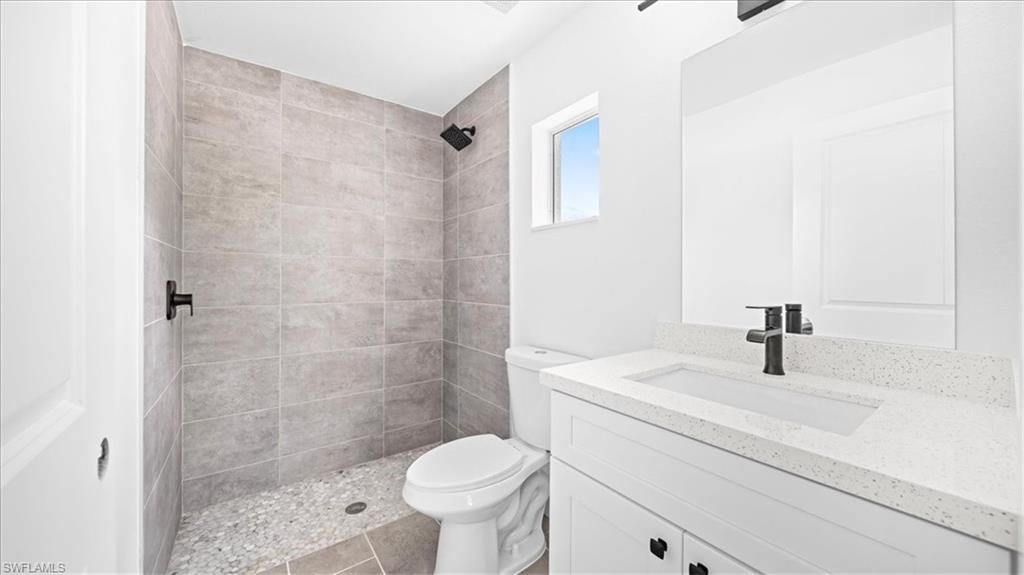 Image 16 of property listing at 55 Wilmington PKWY, Cape Coral, FL 33993