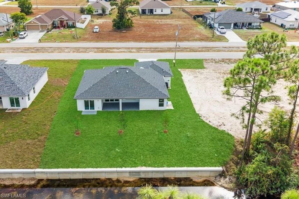 Image 2 of property listing at 55 Wilmington PKWY, Cape Coral, FL 33993