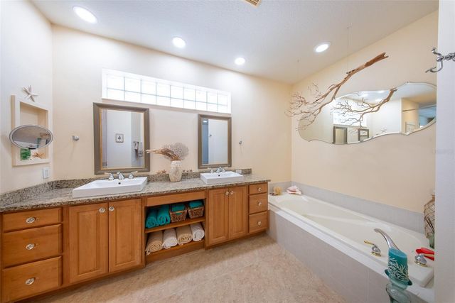 570 CRANE PRAIRIE WAY, Osprey, FL 34229