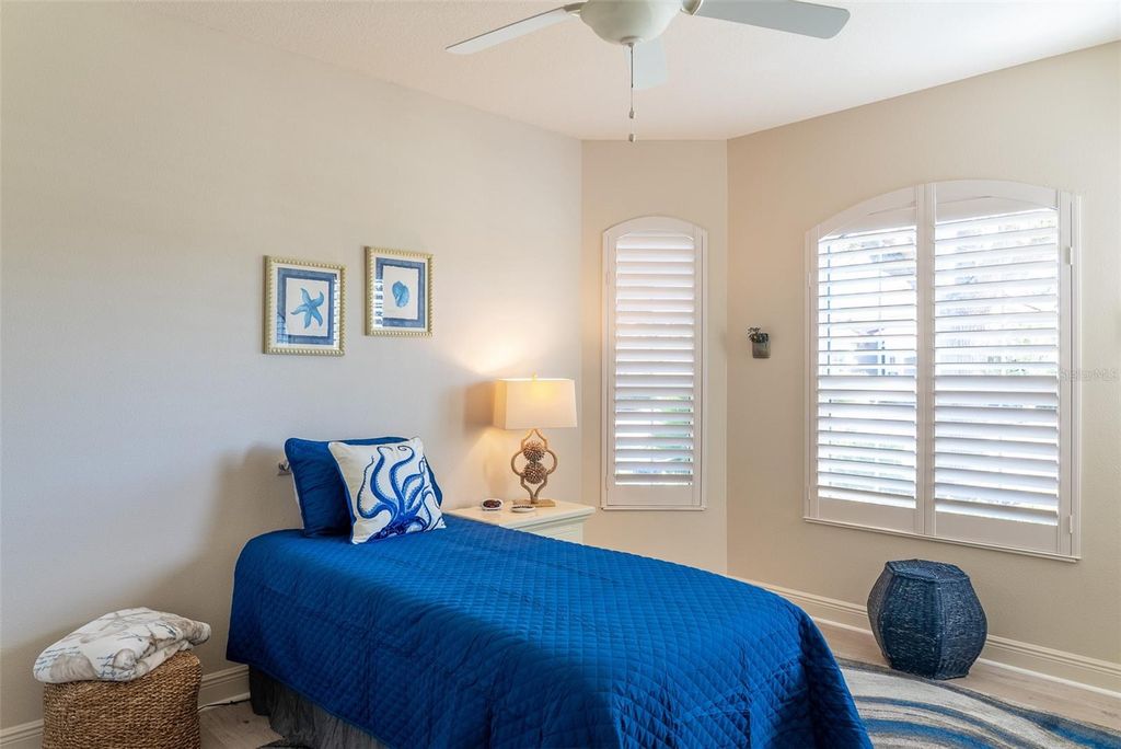 Image 23 of property listing at 570 CRANE PRAIRIE WAY, Osprey, FL 34229