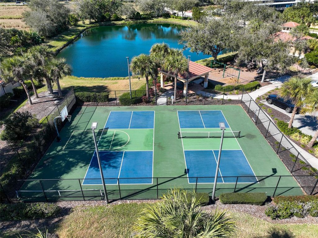 Image 37 of property listing at 570 CRANE PRAIRIE WAY, Osprey, FL 34229
