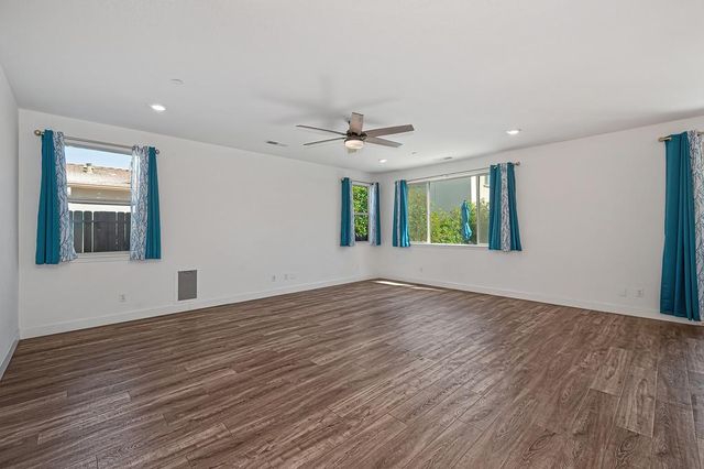 9704 Tangelo Cir, Elk Grove, CA 95624