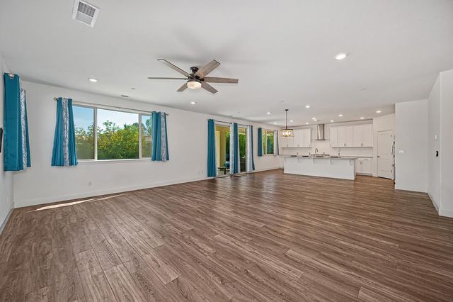 9704 Tangelo Cir, Elk Grove, CA 95624