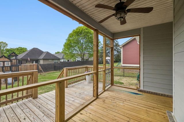 8016 Frostwood Lane, Ooltewah, TN 37363