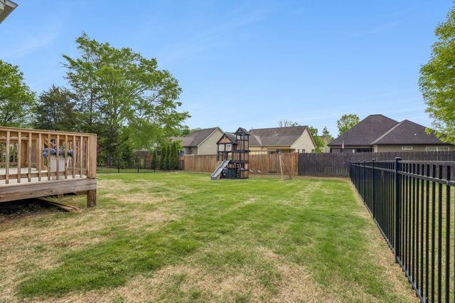 8016 Frostwood Lane, Ooltewah, TN 37363