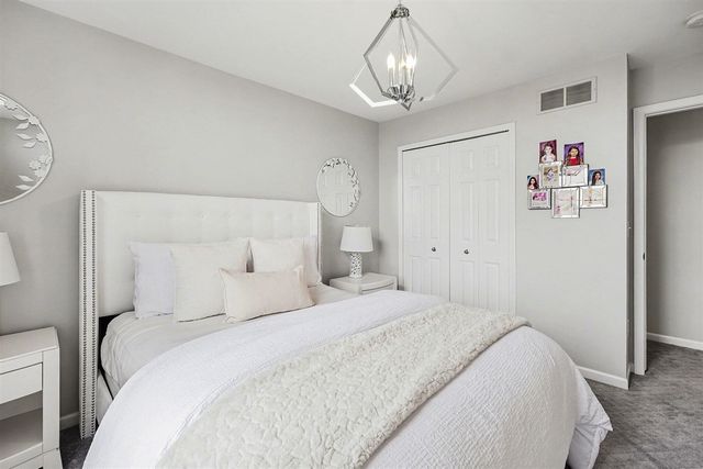 6714 Haymarket, Shelby Twp, MI 48317