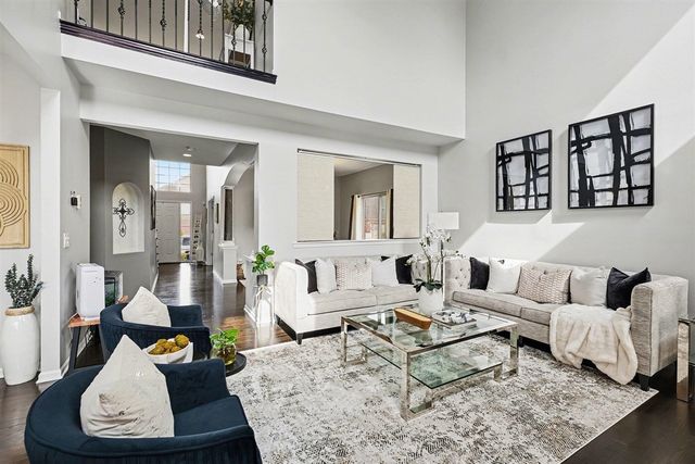 6714 Haymarket, Shelby Twp, MI 48317