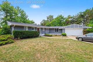 1034 Woodworth Drive, Grand Blanc Charter Township, MI 48439