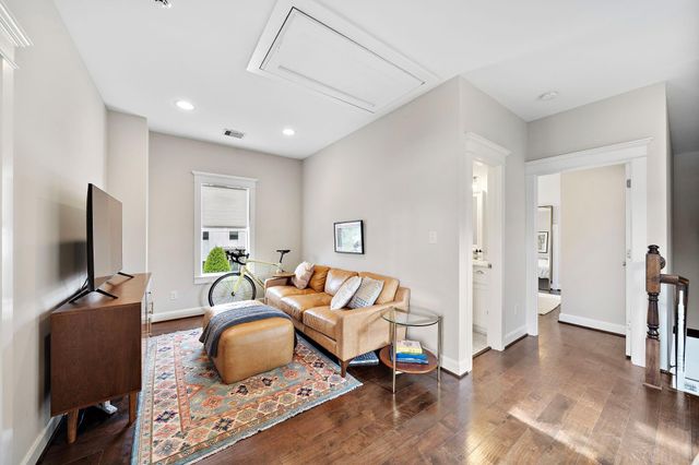 1811 Shearn Street, Houston, TX 77007