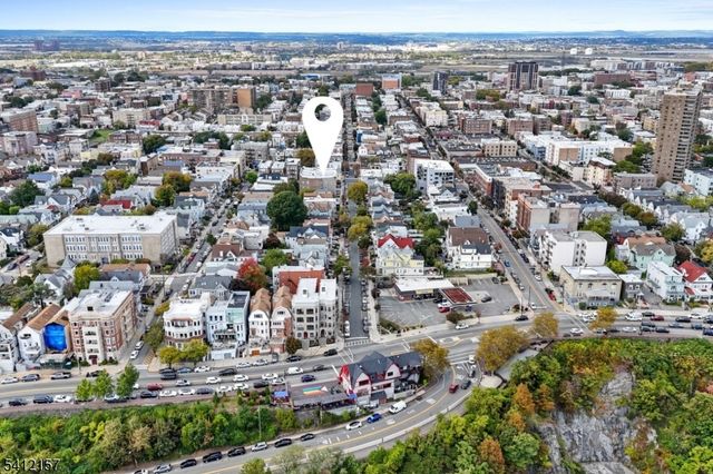 47 47th street 9, Weehawken Twp., NJ 07086