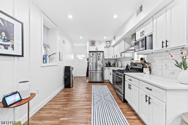 47 47th street 9, Weehawken Twp., NJ 07086