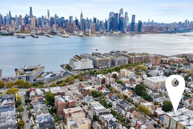 47 47th street 9, Weehawken Twp., NJ 07086