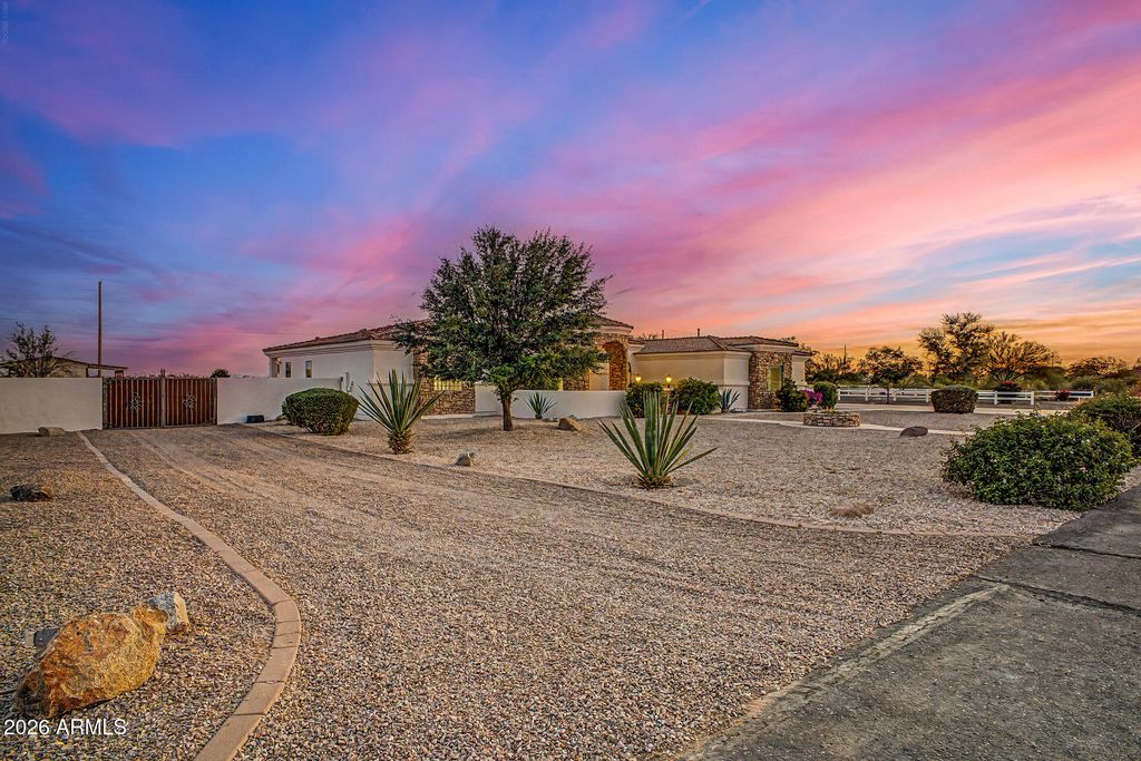 6953 W APPALOOSA Trail, Coolidge, AZ 85128 — photo 5