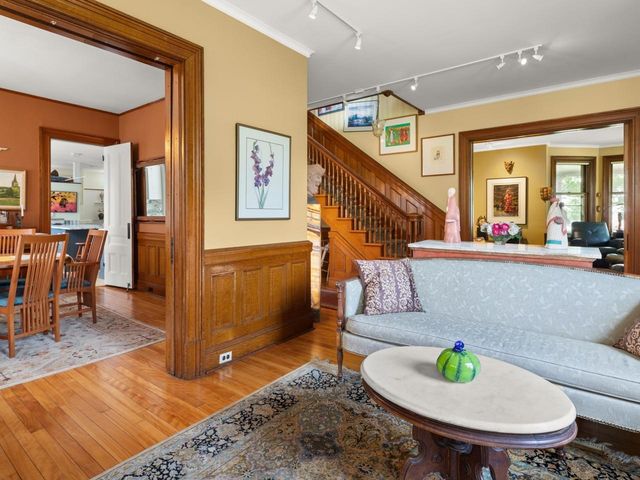25 Buell Street, Burlington, VT 05401