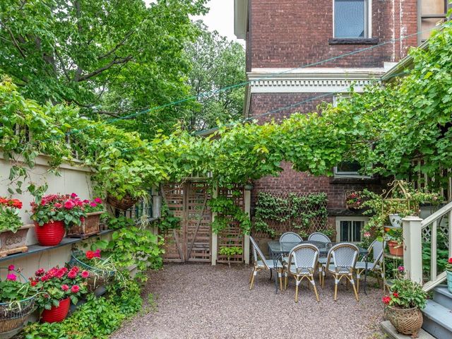 25 Buell Street, Burlington, VT 05401