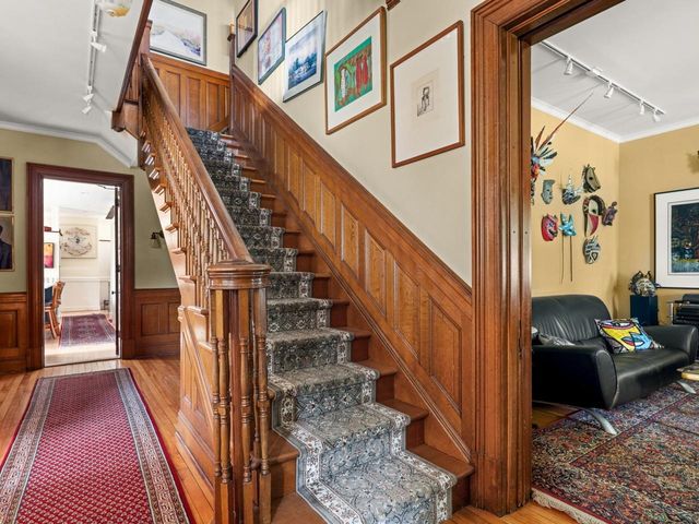 25 Buell Street, Burlington, VT 05401